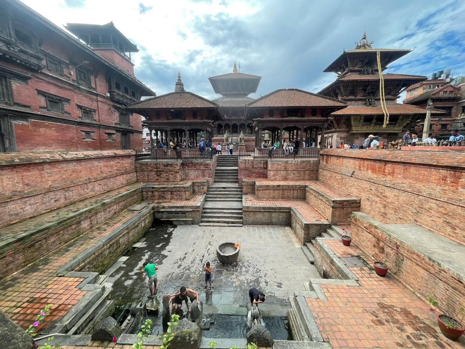 Patan Square - 2 Km From Patan Durbar Square Hotel Exterior photo