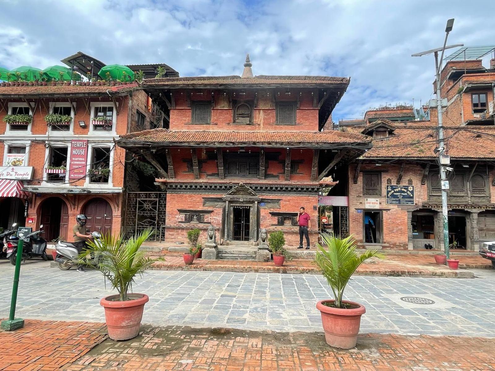 Patan Square - 2 Km From Patan Durbar Square Hotel Exterior photo